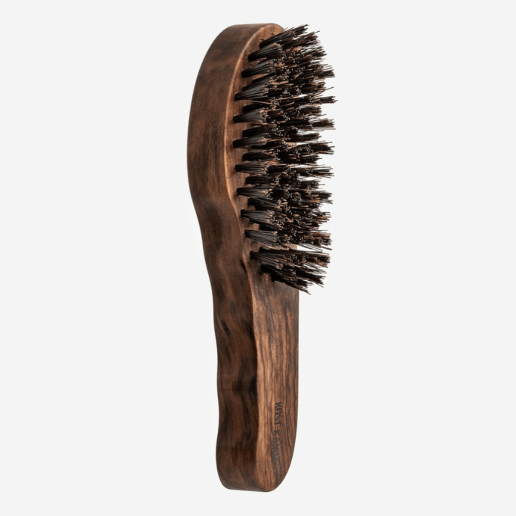 Haarpflegebürste, ergonomisch, Nussbaum, harte Wildschweinborste, 7 - reihig, 19,5cm - Schönheit aus der Natur